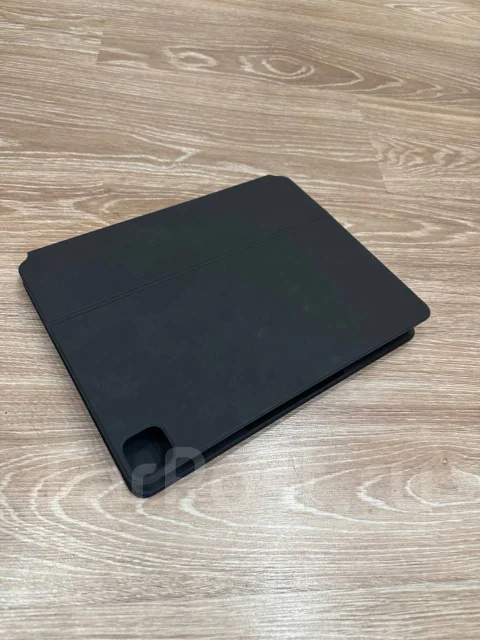 Apple iPad Pro 12.9 2022. 12.9 ������, ������ 256 �� ����
