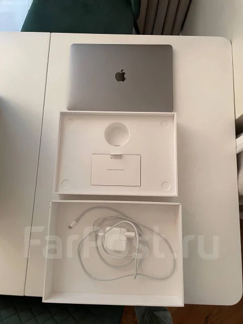 Apple MacBook Air 13 2020. ��� 8 �� ����