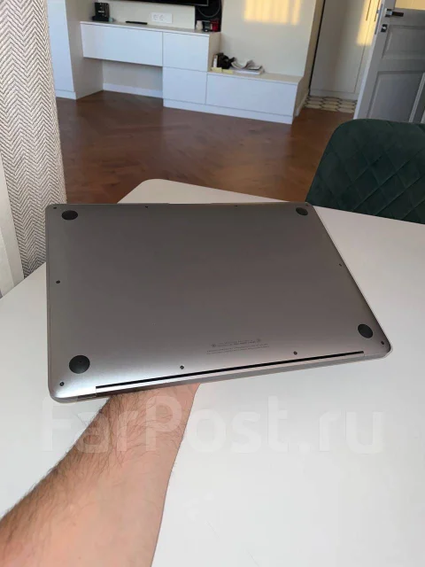 Apple MacBook Air 13 2020. ��� 8 �� ����