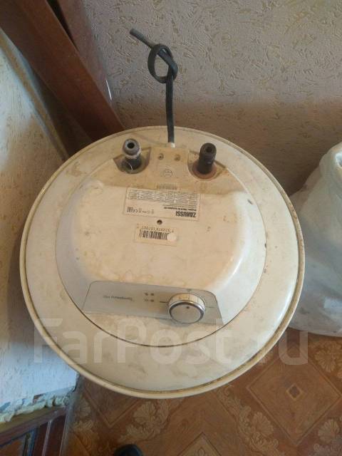 Отдам Титан водонагреватель во Владивостоке