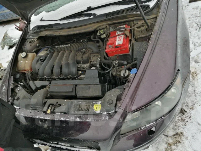Volvo S40 ����