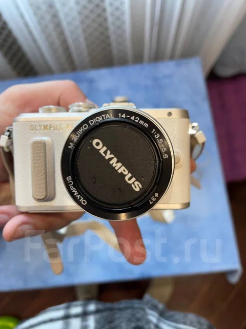 Olympus Pen E-PL8. 15 - 19.9 �� ����