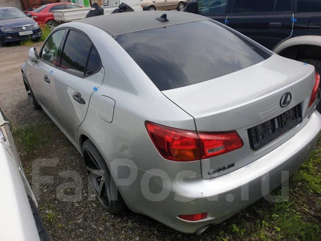 Lexus IS250 ����