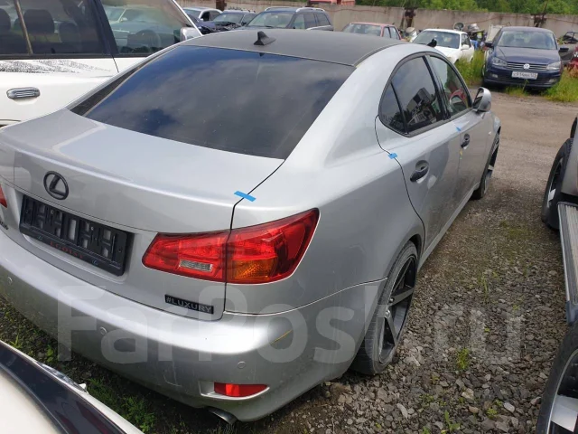 Lexus IS250 ����