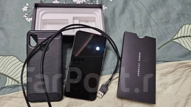 Xiaomi Mi8. �/�, 128 ��, ������� ����