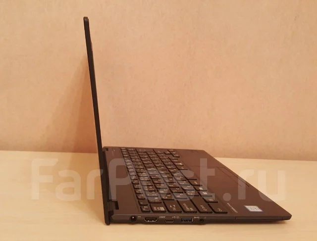 Fujitsu LifeBook S. 13.3", 2,6����, ��� 8 ��, ���� 256���, WiFi: 1, Bluetooth: 1, ����������� �� 8��. ����