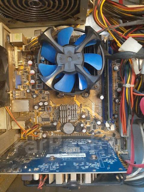 Системный блок DNS, б/у, в наличии. Цена: 1 000₽ во Владивостоке