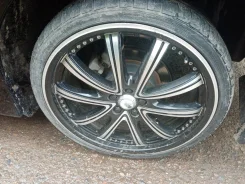 BADX D.O.S. Avanzar. x19", 5x100 ����