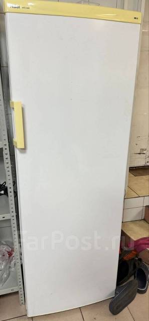 Морозилка вертикальная, б/у, в наличии. Цена: 11 000₽ во Владивостоке