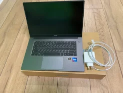 Honor MagicBook 15. 15.6", 2,1����, ��� 8 ��, ���� 512���, WiFi, Bluetooth, ����������� �� 7��. ����