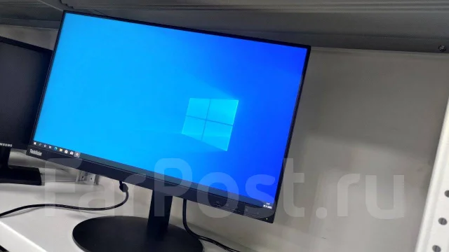 Lenovo. 24" ����
