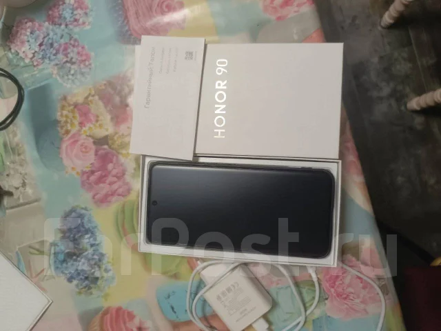 Honor 90. �����, 256 ��, ���������, 3G, 4G LTE, 5G, NFC ����