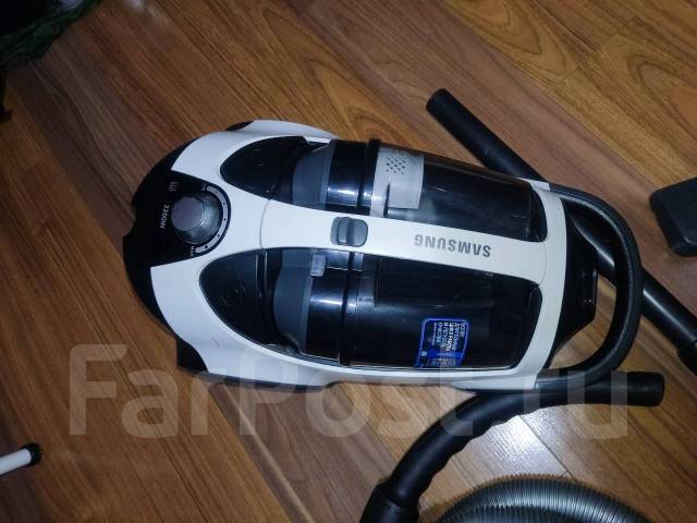 Пылесос Samsung sc 8835, б/у, в наличии. Цена: 4 000₽ во Владивостоке