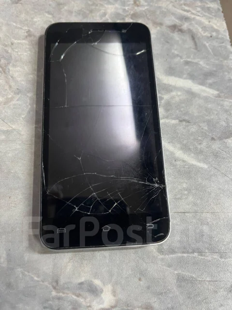 Honor. �/�, 32 ��, �������, �����, �������, �����������, �����, �����, ������, 3G, 4G LTE, Dual-SIM, ����������, ���������, NFC ����