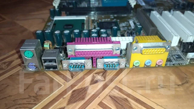 Socket 370 ����