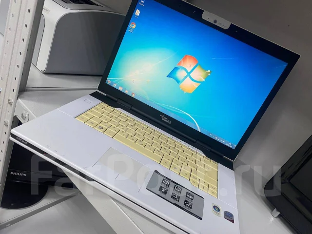 Fujitsu Amilo ����