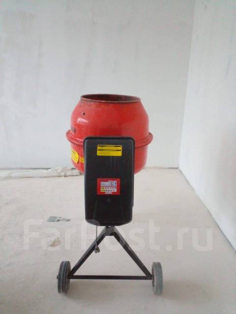 Продам Бетономешалку Kkoman, б/у, в наличии. Цена: 13 000₽ во Владивостоке