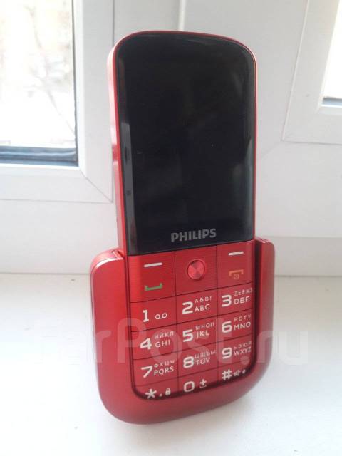 Сот. телефон Philips Xenium E227 большой экран и кнопки, до 8 гб, 2.80 ...