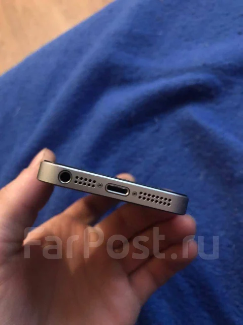 Apple iPhone SE. �/�, 32 ��, 3G, 4G LTE, NFC ����