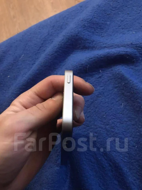Apple iPhone SE. �/�, 32 ��, 3G, 4G LTE, NFC ����