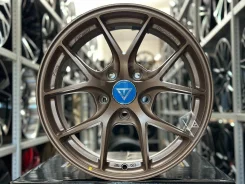 Wheelegend VLF10. 6.5x15", 5x114.3, ET38, �� 73,1���. ����