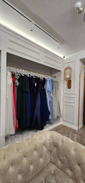 Продажа готового бизнеса: салон вечерних и свадебных платьев. Цена: 7 ...