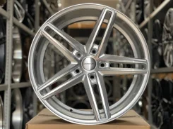 Vossen CV5. 8.0x18", 5x114.3, ET38, �� 73,1���. ��� ����� �� ������������ ����