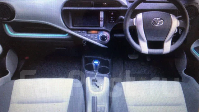 Toyota Aqua. NHP10, 1NZFXE ����