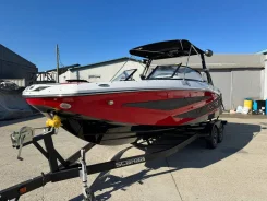 Scarab. 2023 ���, ����� 7,4��., ��������� ������������, 600��.�., ������. ��� ����� �� ������������ ����