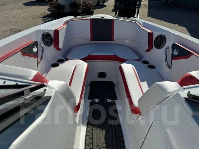 Scarab. 2023 ���, ����� 7,4��., ��������� ������������, 600��.�., ������. ��� ����� �� ������������ ����
