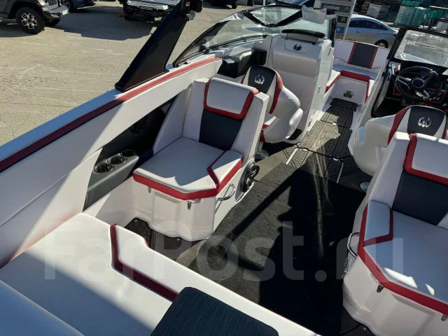 Scarab. 2023 ���, ����� 7,4��., ��������� ������������, 600��.�., ������. ��� ����� �� ������������ ����