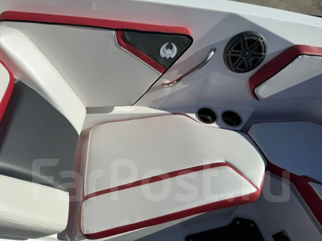 Scarab. 2023 ���, ����� 7,4��., ��������� ������������, 600��.�., ������. ��� ����� �� ������������ ����