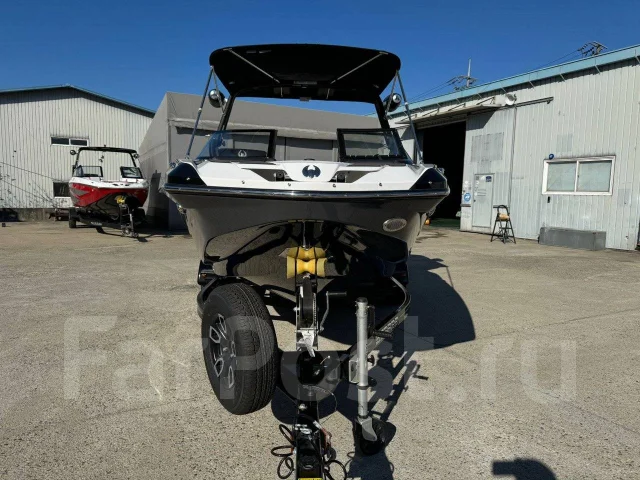 Scarab. 2023 ���, ����� 6,4��., ��������� ������������, 600��.�., ������. ��� ����� �� ������������ ����