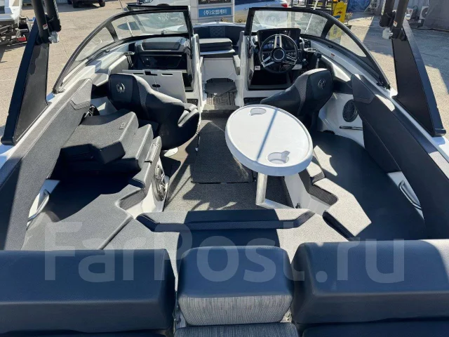 Scarab. 2023 ���, ����� 6,4��., ��������� ������������, 600��.�., ������. ��� ����� �� ������������ ����