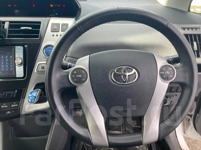 Toyota Prius a. ZVW41, 2ZRFXE ����