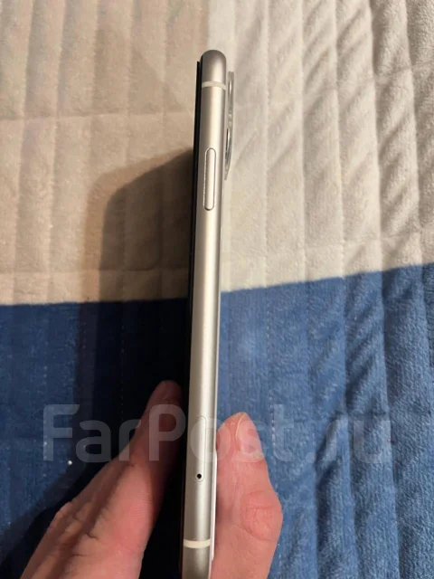 Apple iPhone 11. �/�, 128 ��, �����, 3G, 4G LTE, 5G, NFC ����
