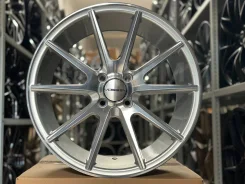 Vossen VFS-1. 7.5x17", 4x100, ET40, �� 73,1���. ��� ����� �� ������ ����