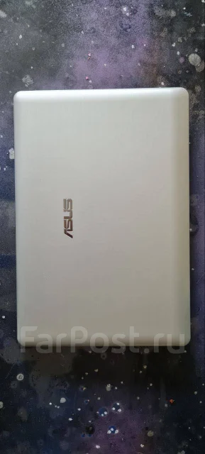 Asus Eee PC 1215P. 12.1", 1,6����, ��� 2048 ��, ���� 320���, WiFi: 1, Bluetooth: 1, ����������� �� 8��. ����