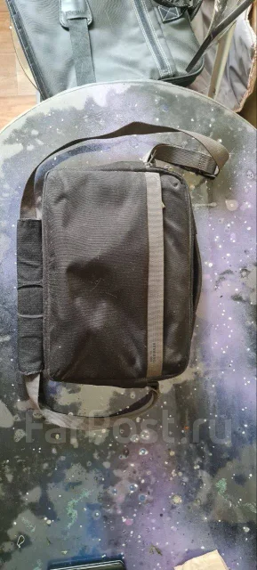 Asus Eee PC 1215P. 12.1", 1,6����, ��� 2048 ��, ���� 320���, WiFi: 1, Bluetooth: 1, ����������� �� 8��. ����