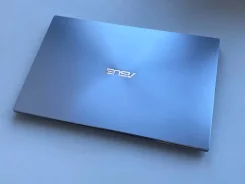 Asus ZenBook. 14", 1,8����, ��� 8 ��, ���� 256���, WiFi: 1, Bluetooth: 1, ����������� �� 3��. ����