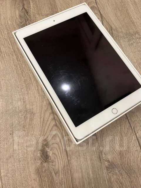 Apple iPad Pro 9.7. 9.7 ������, ������ 32 �� ����