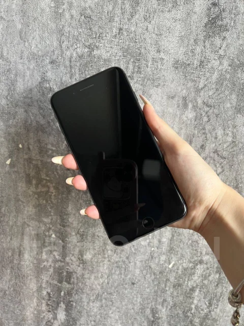Apple iPhone 8 Plus. �/�, 64 ��, ������ ����