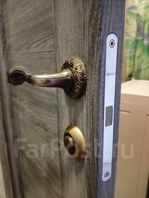 Установка межкомнатных дверей, врезка замков, отделка откосов, плотник ...