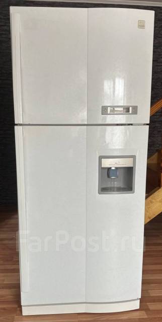 Холодильник Ю. Корея Daewoo, б/у, в наличии. Цена: 4 800₽ во Владивостоке