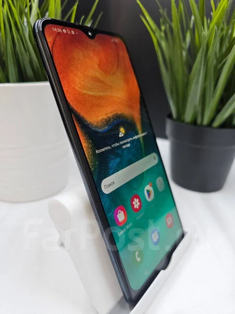 Samsung Galaxy A30. �/�, 32 ��, �����, 3G, 4G LTE, Dual-SIM, NFC ����