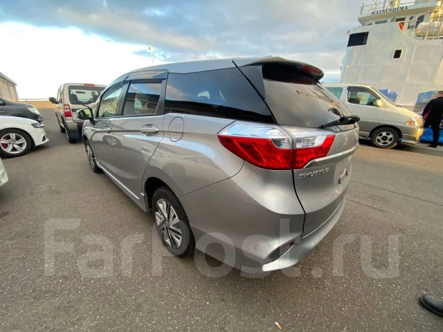 Honda Shuttle. GP8, LEB ����