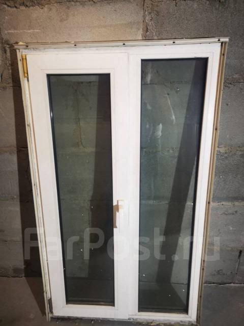 Окно пластиковое Rehau 84x140, тройной пакет, б/у, в наличии. Цена: 3 ...