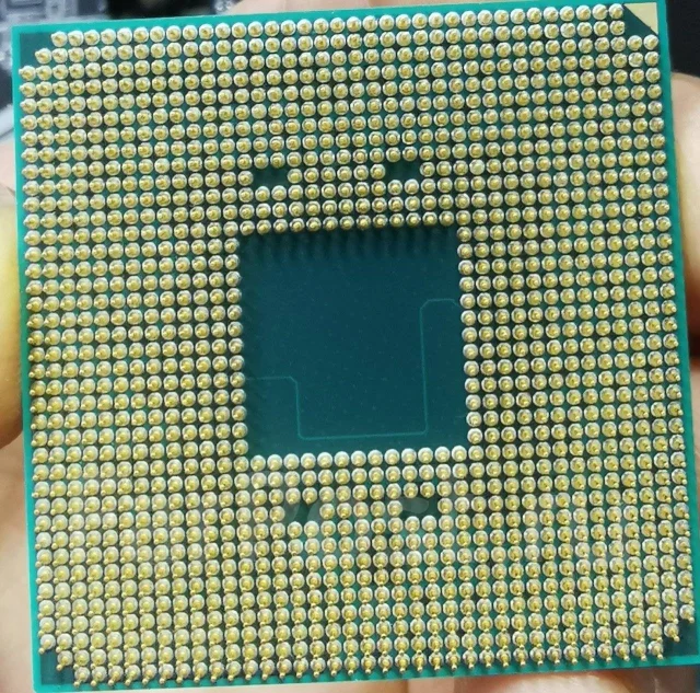 AMD Ryzen 3 2200G ����