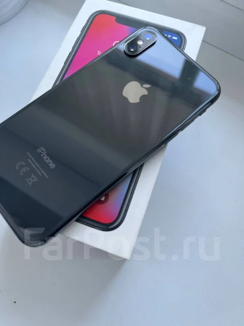 Apple iPhone X. �/�, 64 �� ����