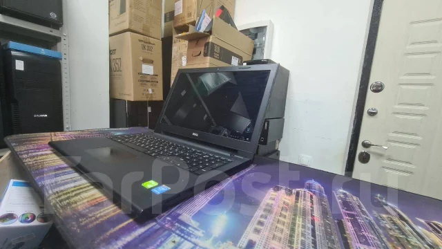Dell. 15.6", ��� 8 ��, ���� 1 128���, WiFi: 1, ����������� �� 3��. ����